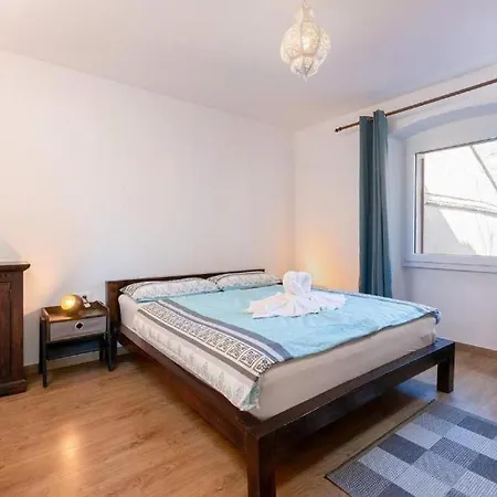 Suncani Krovovi Apartman *