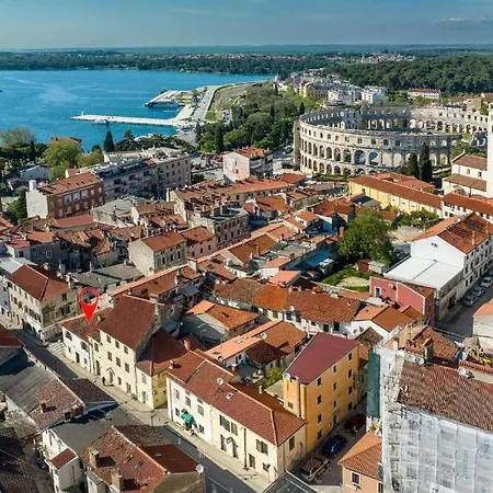 Suncani Krovovi Apartman *