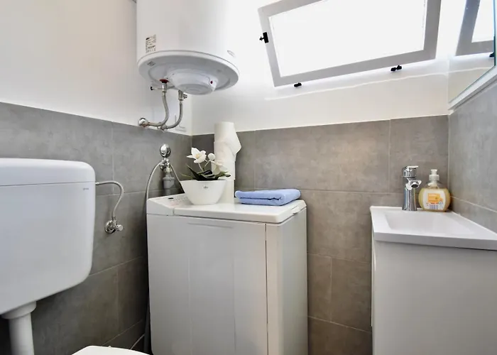 Suncani Krovovi Apartman Pula