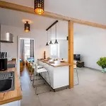Suncani Krovovi Apartman Póla