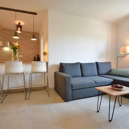 Suncani Krovovi * Pula