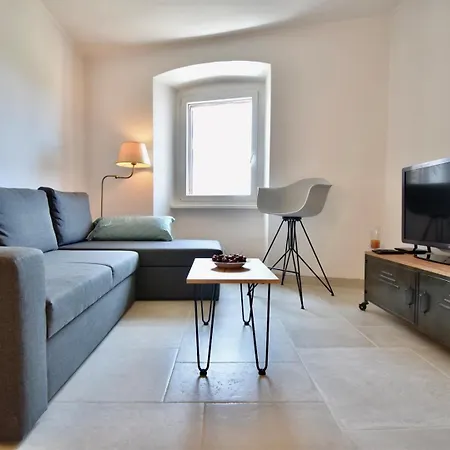 Suncani Krovovi Apartman *